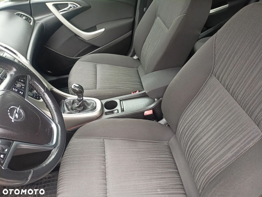 Opel Astra 1.4 Turbo - 11