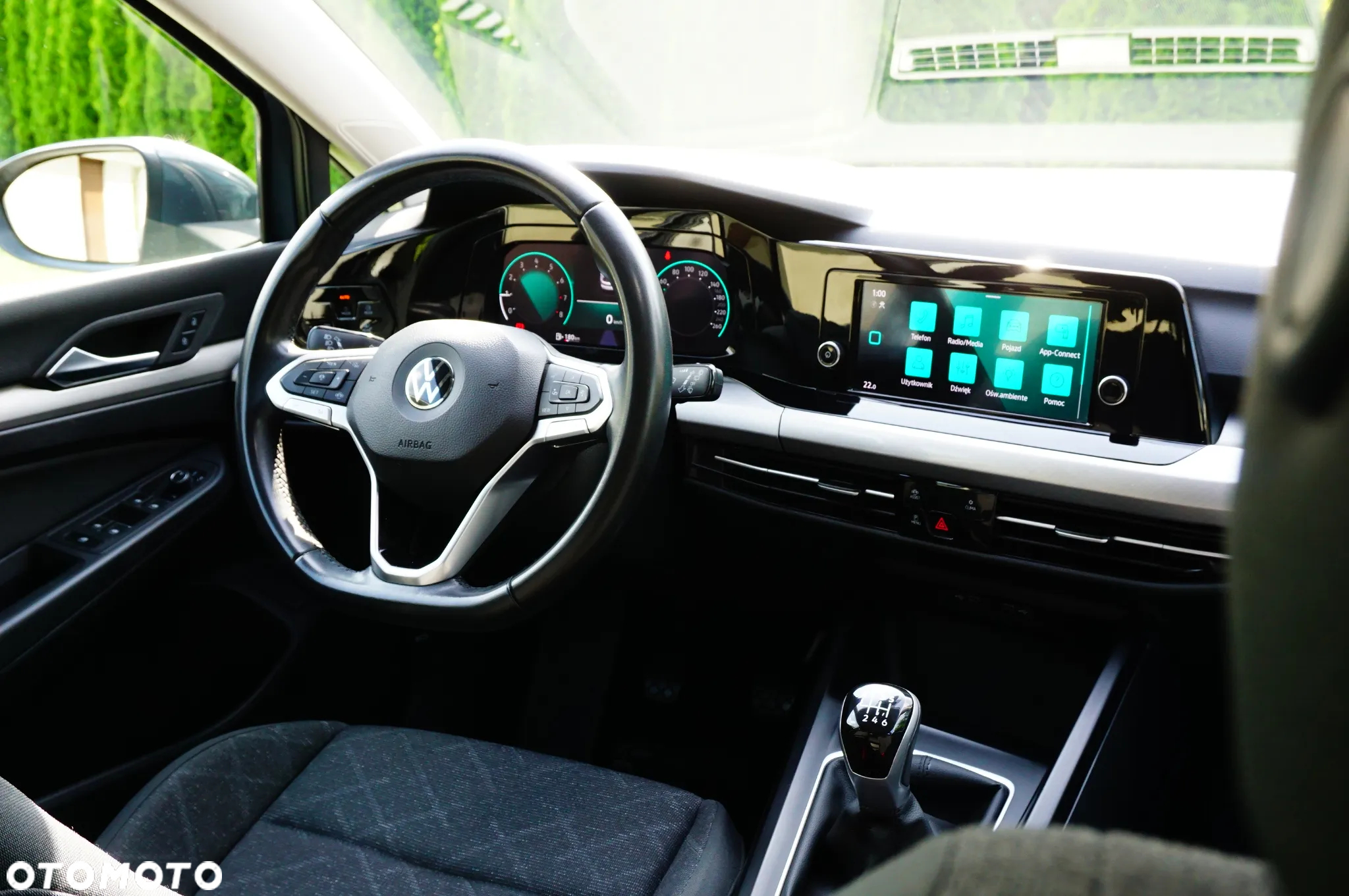 Volkswagen Golf VIII 1.5 TSI EVO Life - 25