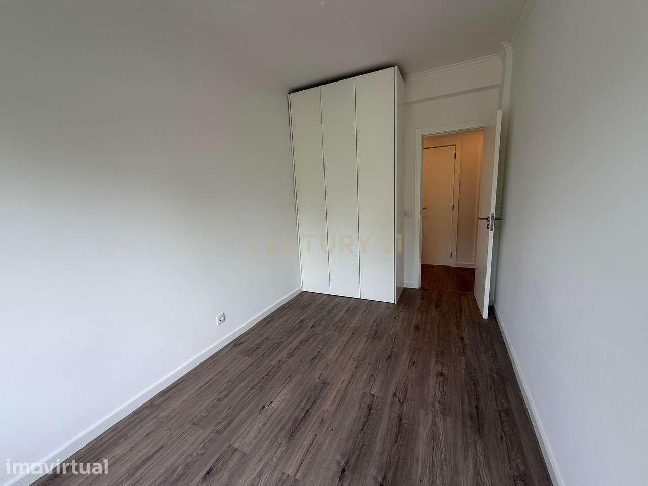 Apartamento T3 renovado — Rua Agatão Lança, Sobreda de Caparica - Grande imagem: 3/23