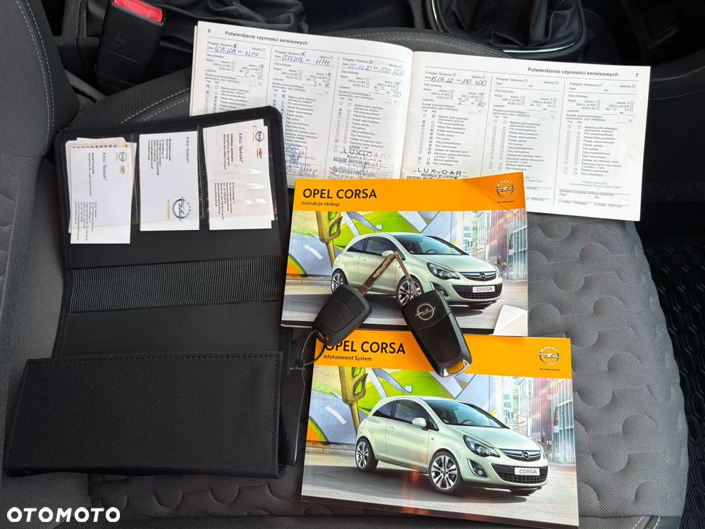Opel Corsa 1.4 16V Cosmo - 19