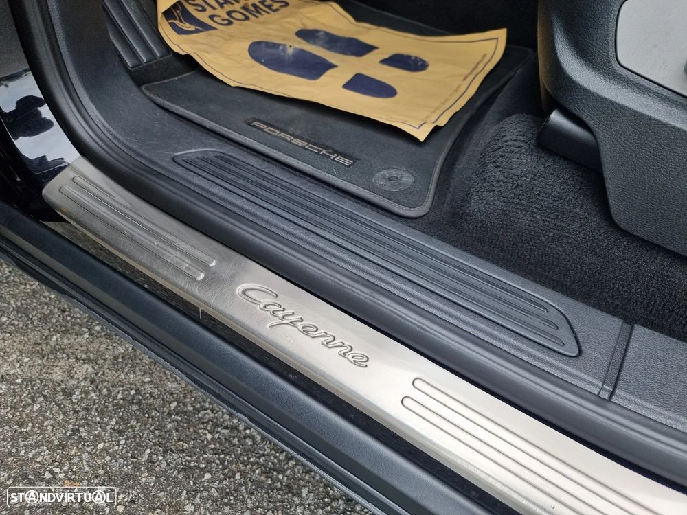 Porsche Cayenne Tiptronic S - 10