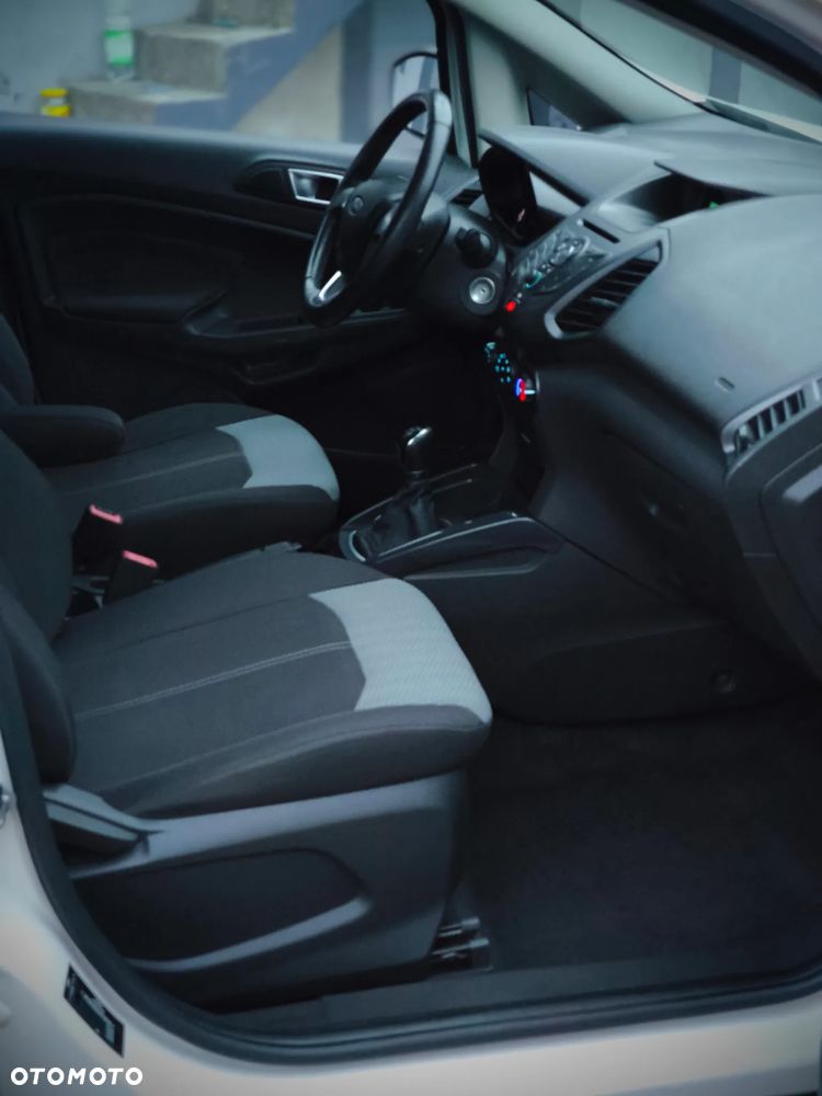 Ford EcoSport - 10