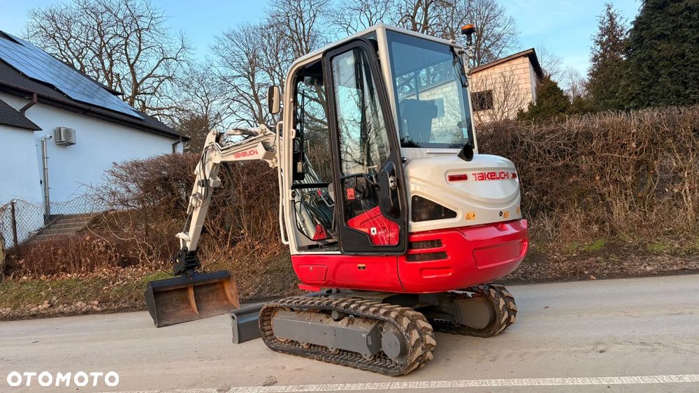 Takeuchi TB230 - 5