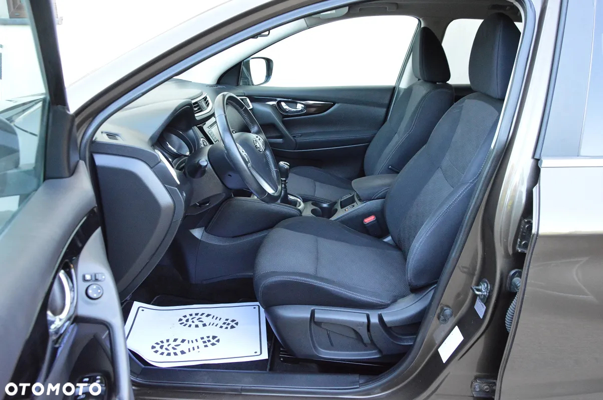 Nissan Qashqai 1.6 DCi N-Connecta EU6 - 24