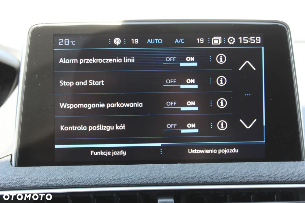 Peugeot 5008 BlueHDi 120 Allure - 23