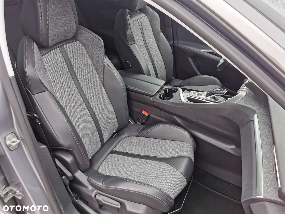 Peugeot 3008 BlueHDi 130 Stop & Start EAT8 Allure Business-Paket - 26