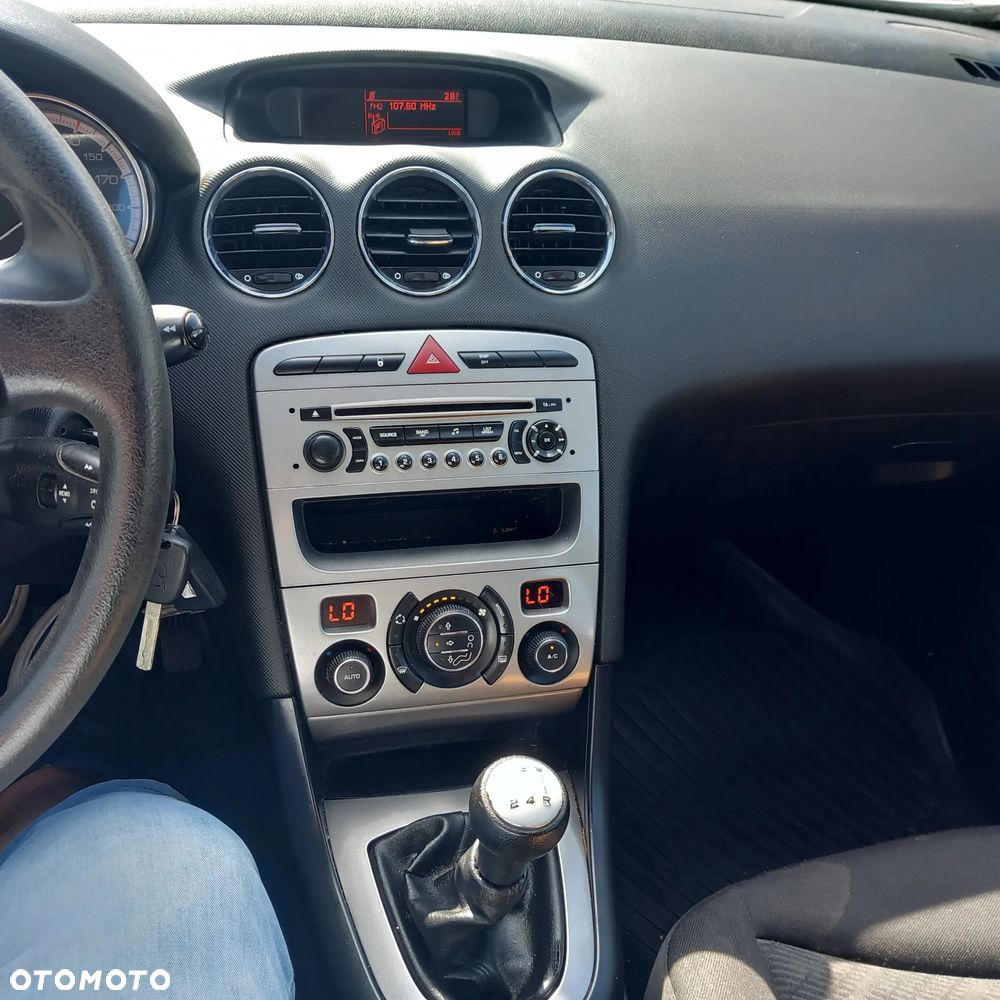 Peugeot 308 1.6 Premium Plus - 29