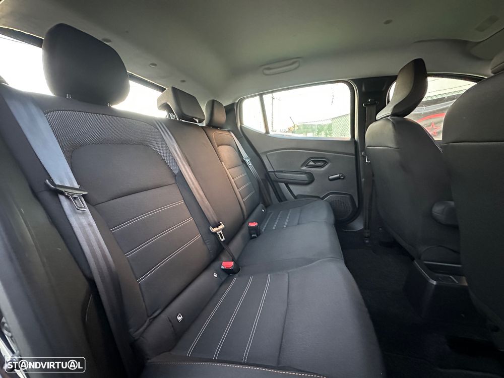 Dacia Sandero - 8