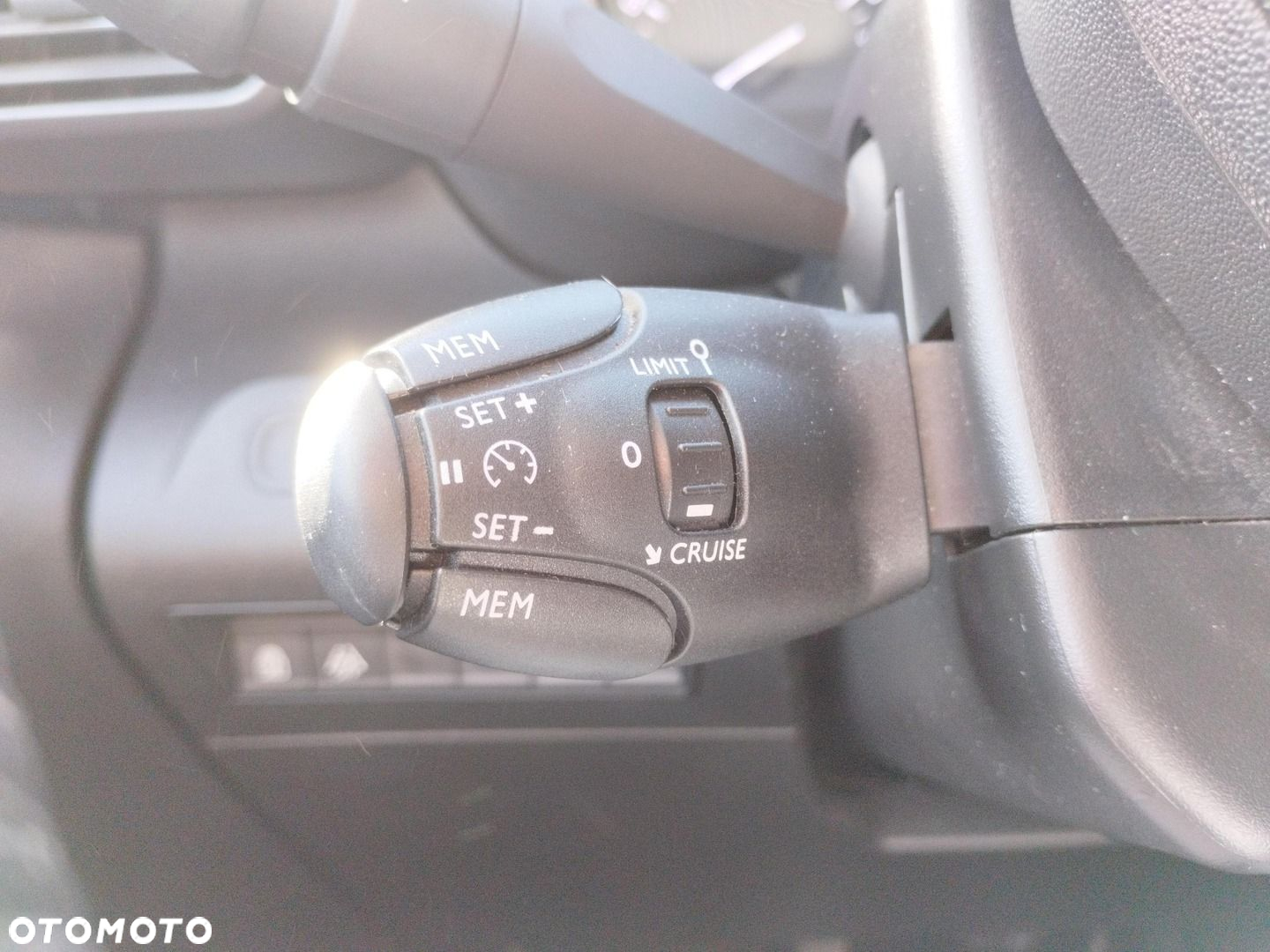 Toyota Proace City Verso 1.5 D-4D Family - 18
