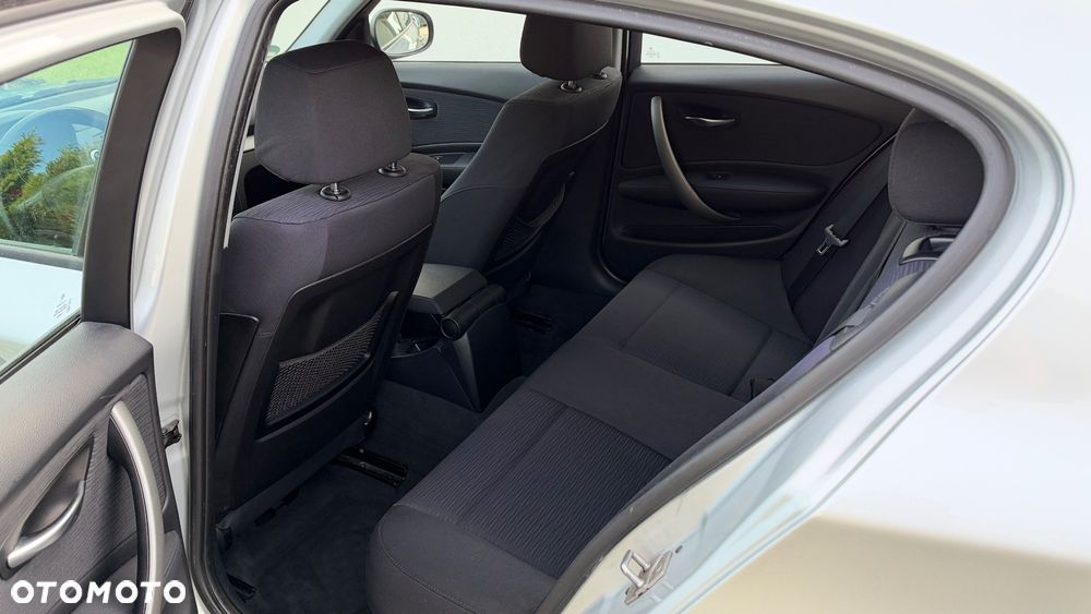 BMW Seria 1 - 27