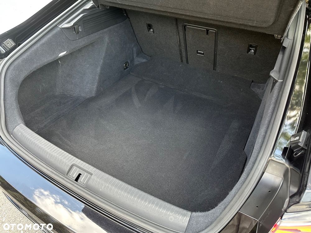 Volkswagen Arteon 2.0 TDI SCR R-Line DSG - 23