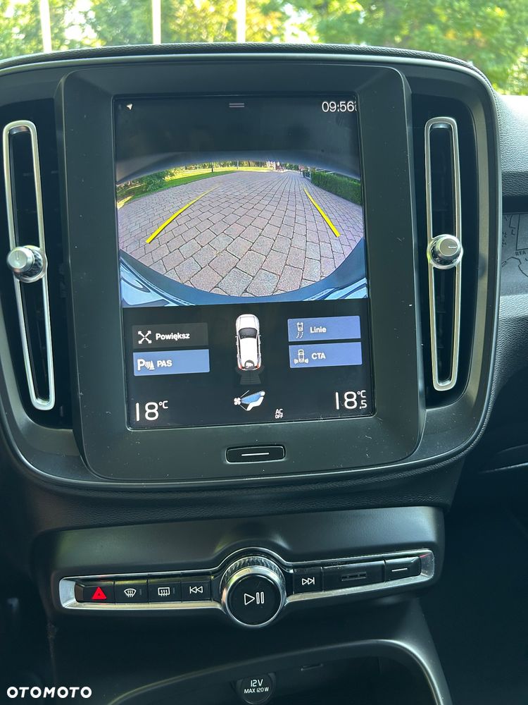 Volvo XC 40 D3 Momentum - 23