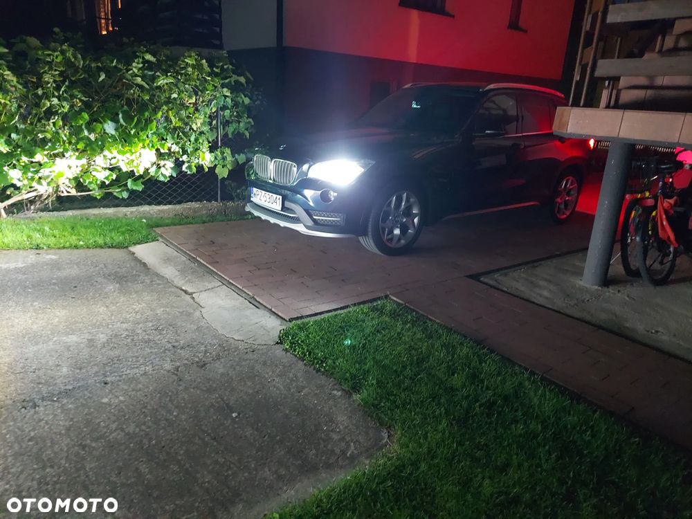 BMW X1 sDrive18d Sport Line - 14