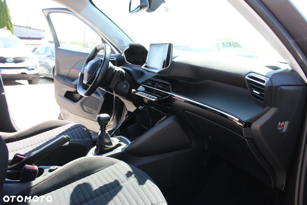Peugeot 2008 1.5 BlueHDi Allure - 26