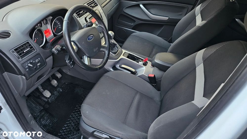 Ford Kuga 2.0 TDCi 2x4 Trend - 7