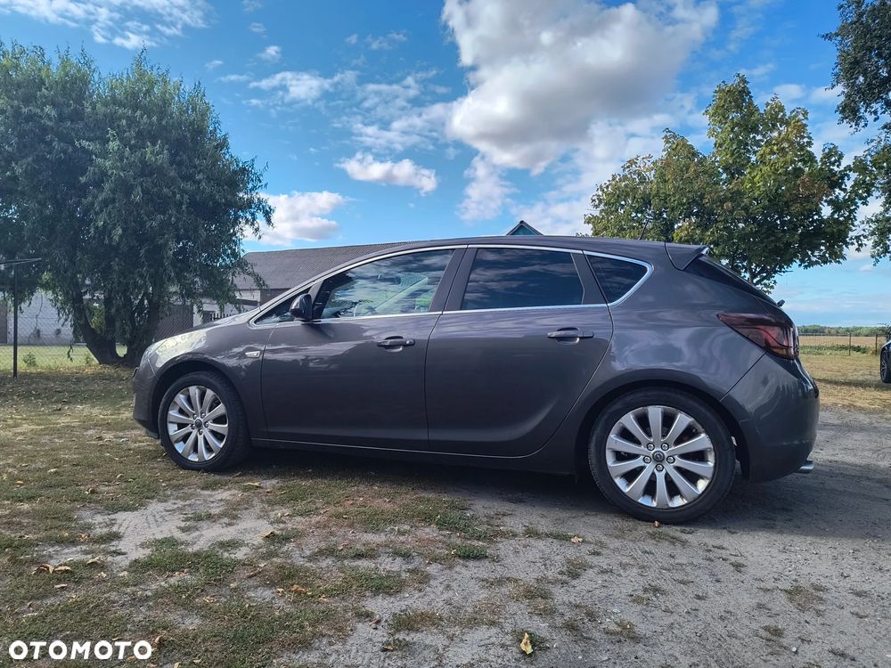 Opel Astra IV 1.4 T Cosmo - 5