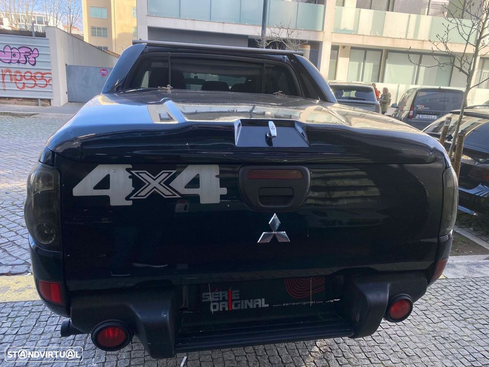 Mitsubishi L200 Pick Up 4x4 Intense Cabine Dupla - 7