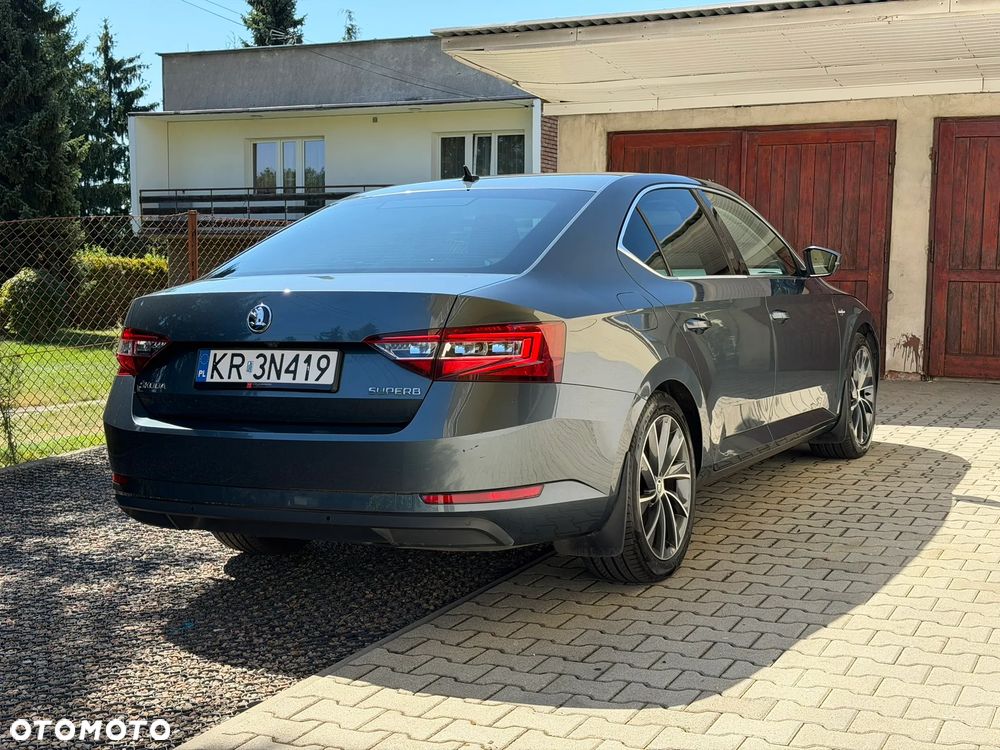 Skoda Superb 2.0 TDI L&K DSG - 6