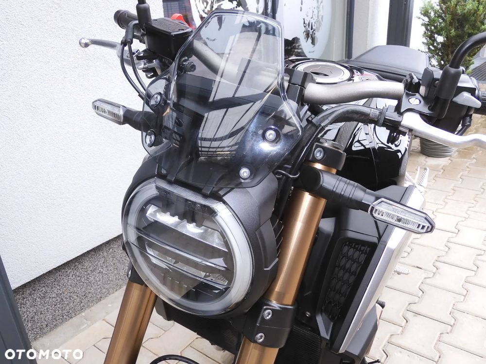 Honda CB - 23