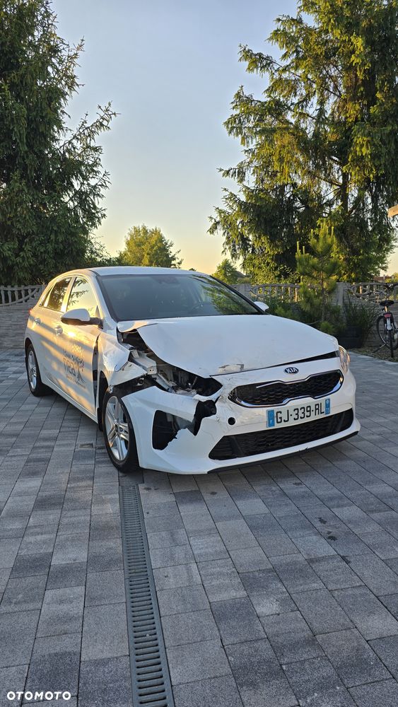 Kia Ceed 1.6 CRDi mHEV Business Line - 7