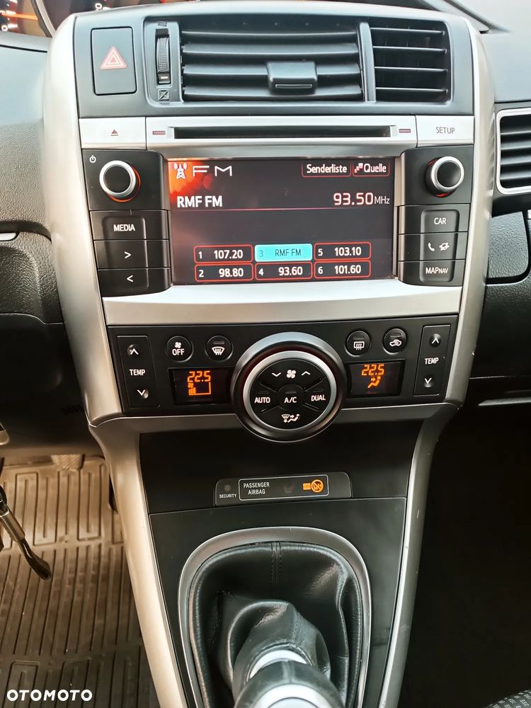 Toyota Verso 1.8 5-Sitzer Life - 25