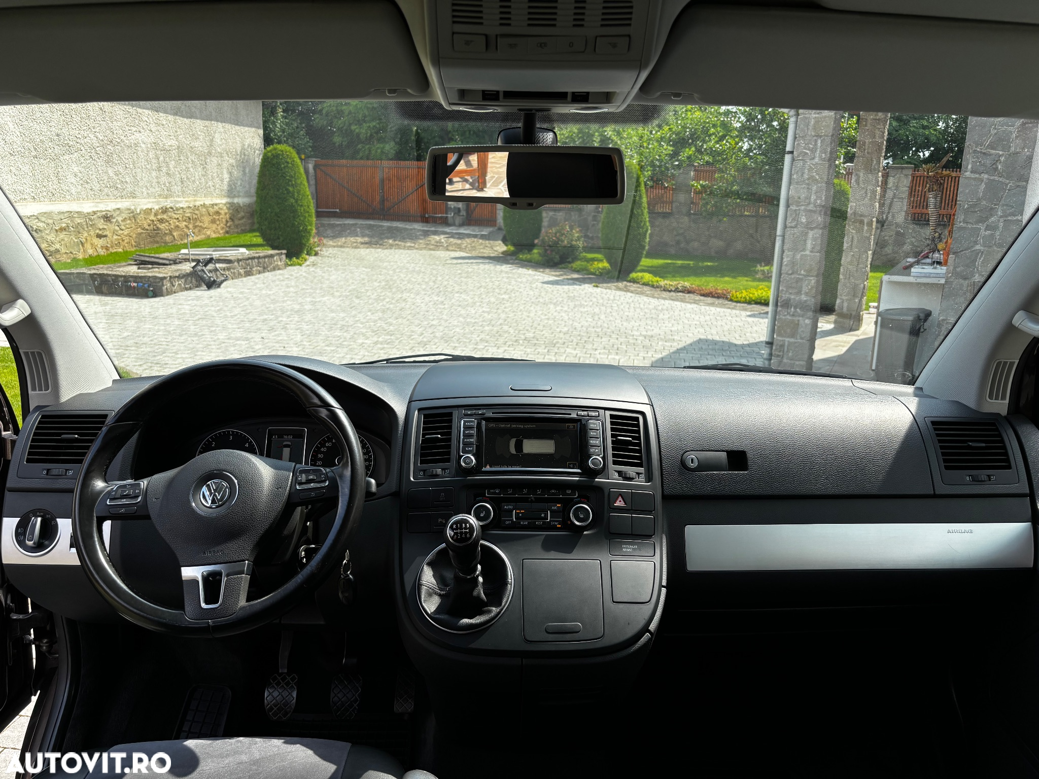 Volkswagen Multivan - 8