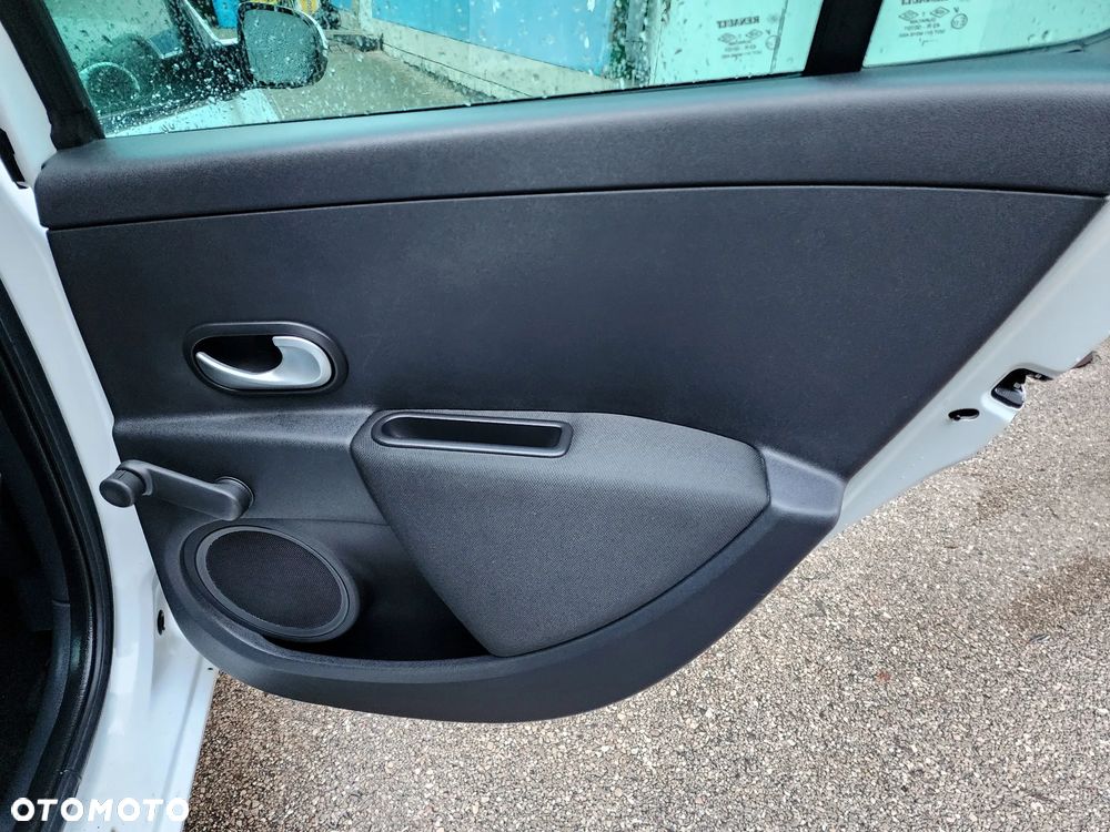 Renault Clio TCe 100 Grandtour Dynamique - 28
