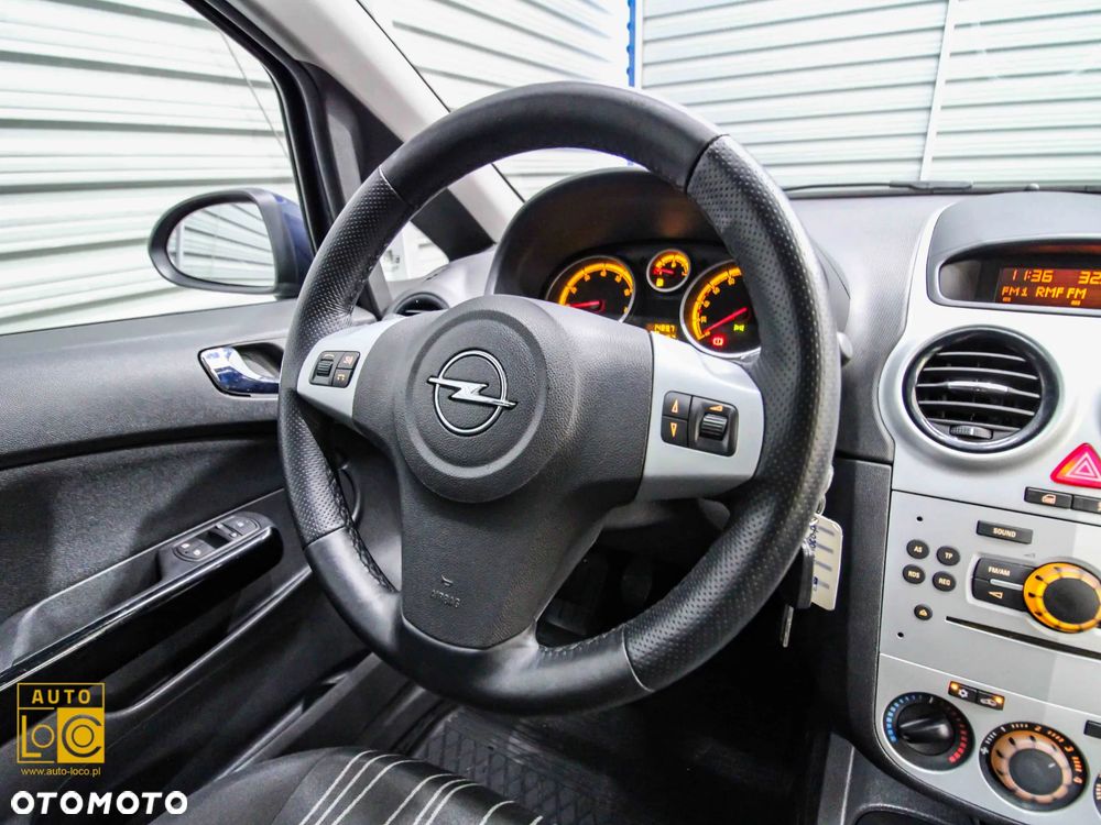 Opel Corsa 1.4 16V Innovation - 20