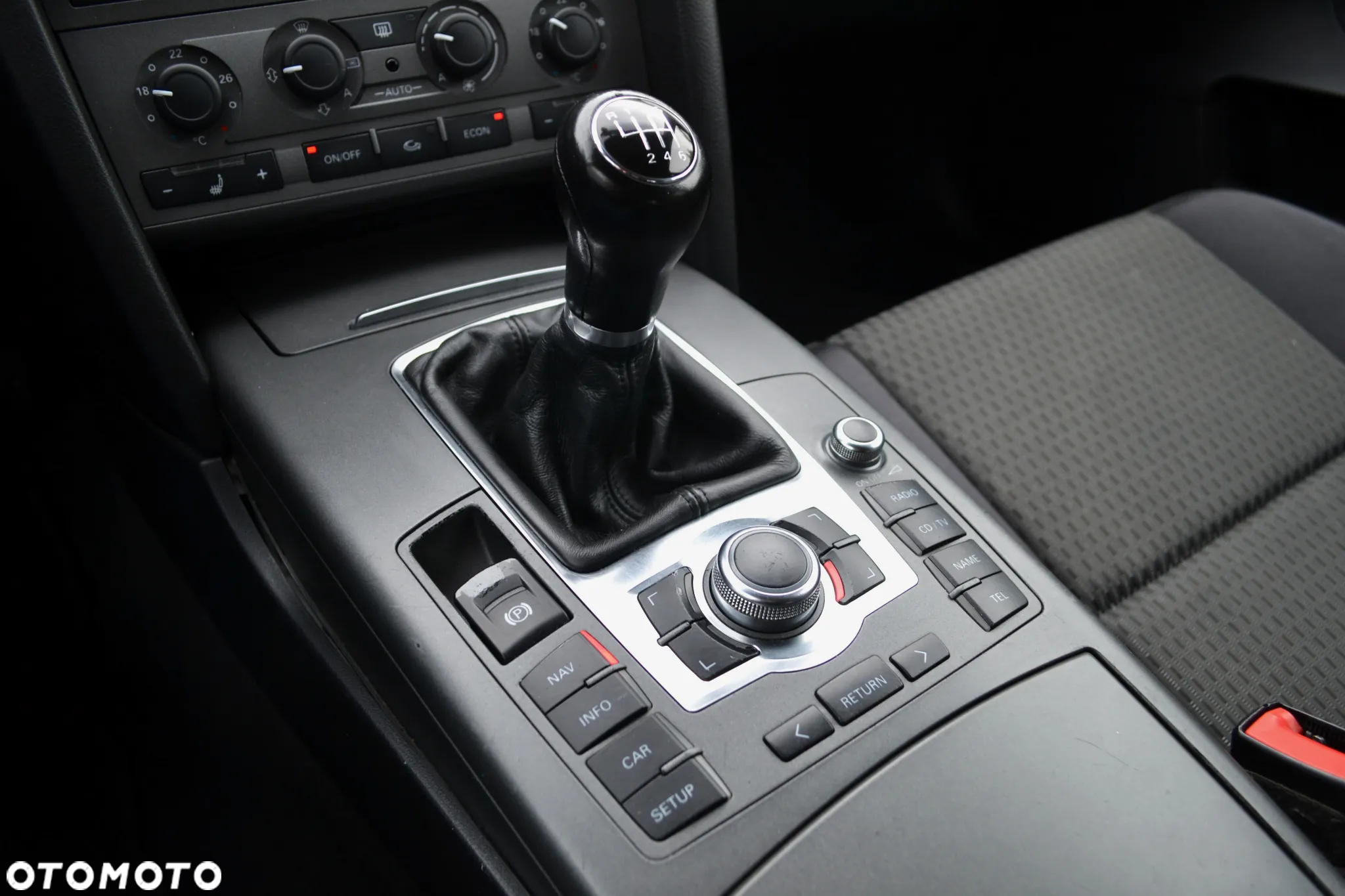 Audi A6 Avant 2.4 quattro - 21