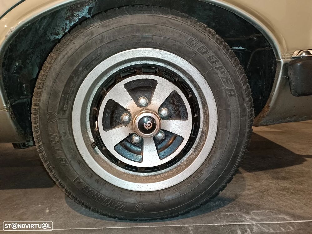 Daimler Sovereign - 27