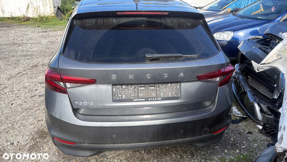 Skoda Fabia 1.0 TSI Tour - 16