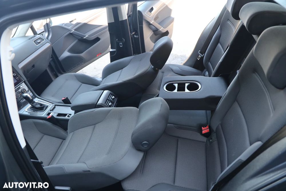 Volkswagen Golf 2.0 TDI DSG Comfortline - 11