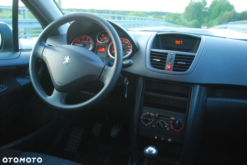 Peugeot 207 1.4 16V Presence - 8