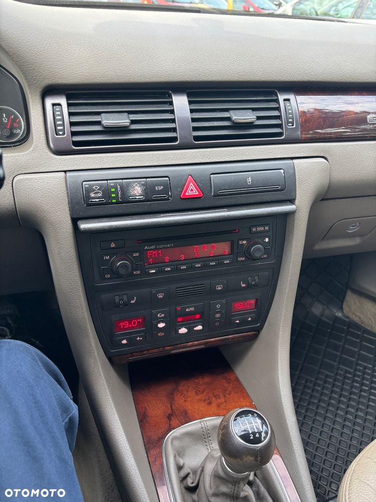 Audi A6 Allroad 2.5 TDI Quattro - 20