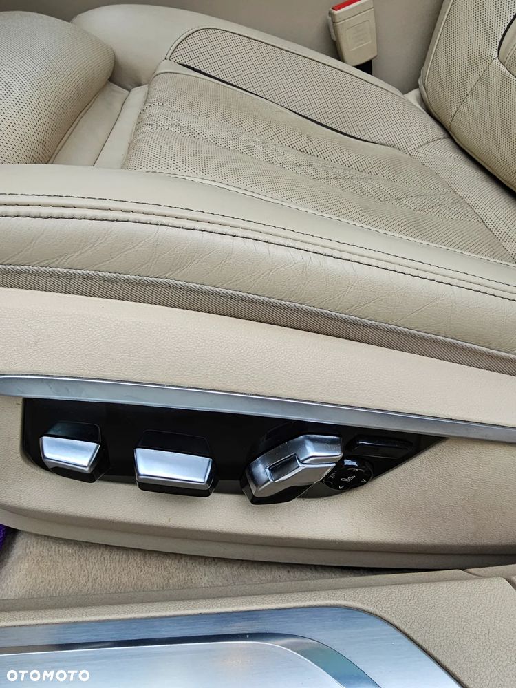 BMW Seria 7 750d xDrive - 26