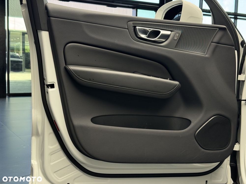 Volvo XC 60 B4 B Core - 14