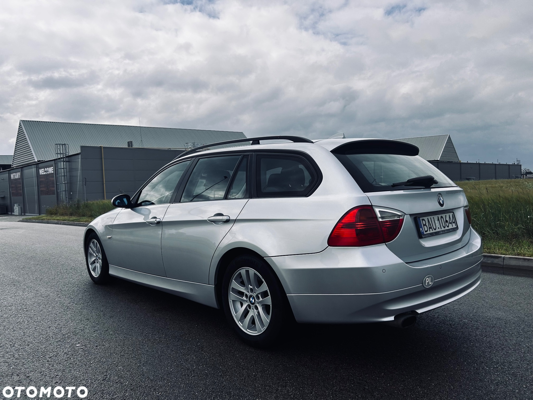 BMW Seria 3 318d DPF Touring - 4