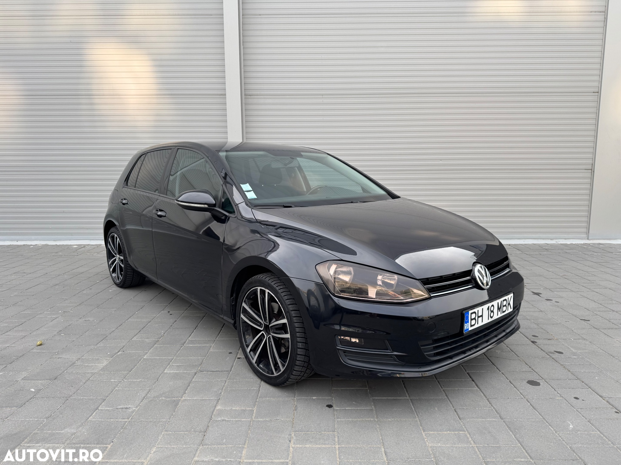 Volkswagen Golf 1.6 TDI (BlueMotion Technology) Comfortline - 2