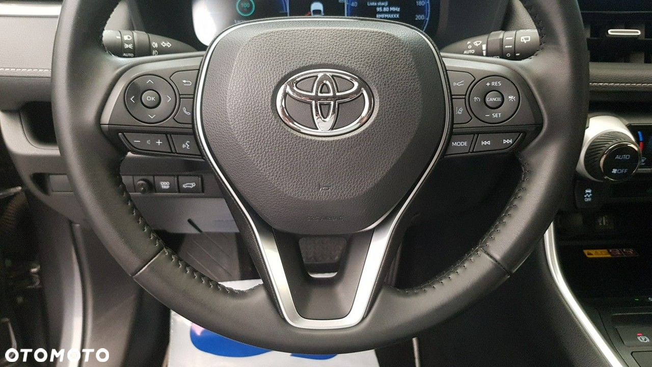 Toyota RAV4 - 23