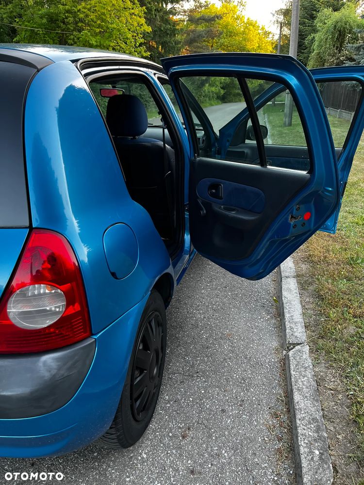 Renault Clio - 13