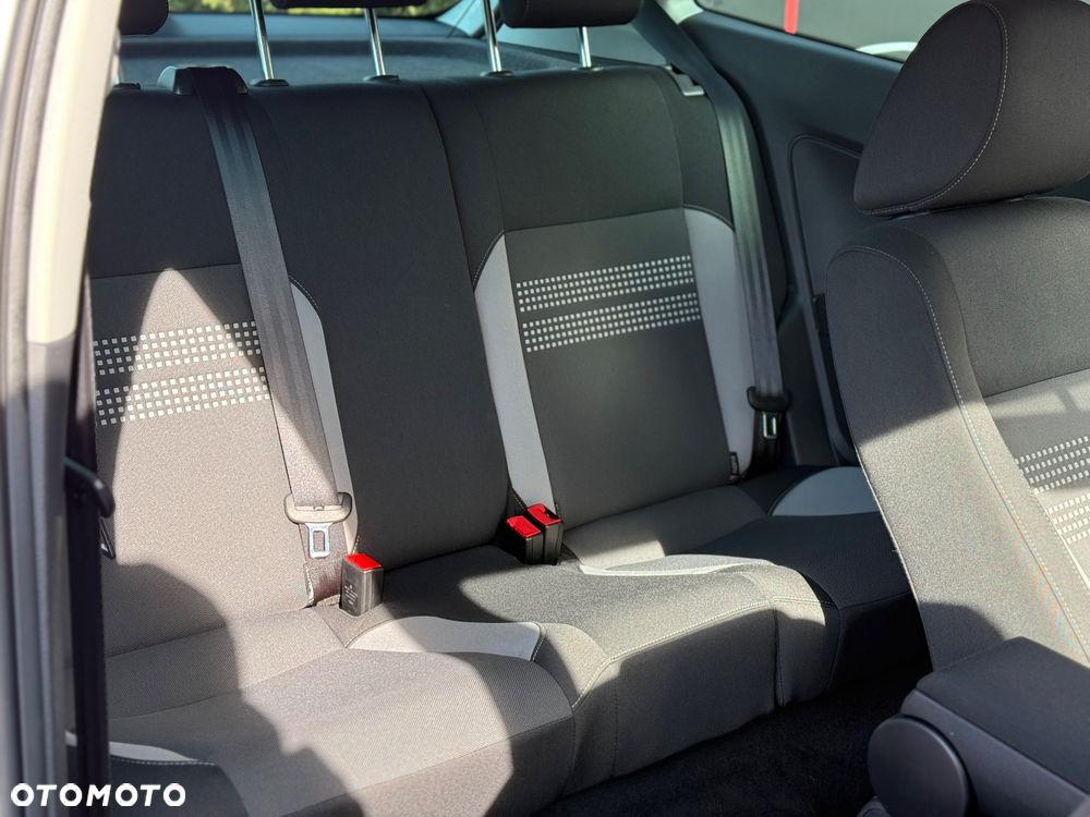 Volkswagen Polo 1.2 Life - 29