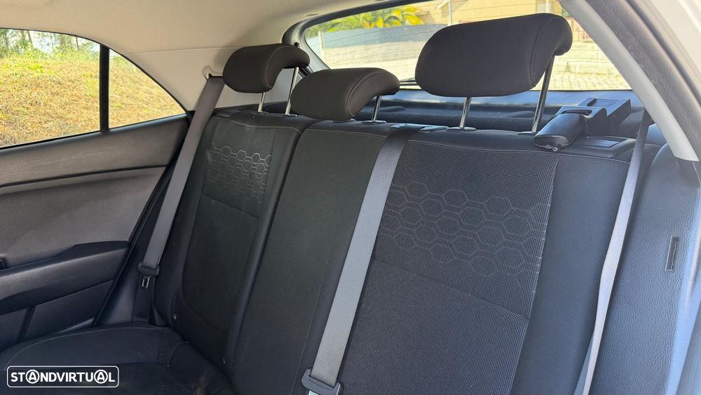 Kia Rio 1.2 CVVT LX - 8