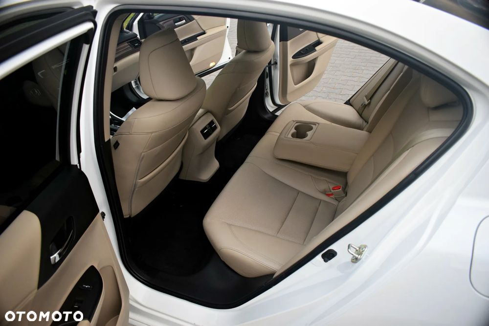 Honda Accord - 34