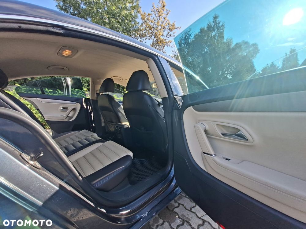 Volkswagen Passat - 28