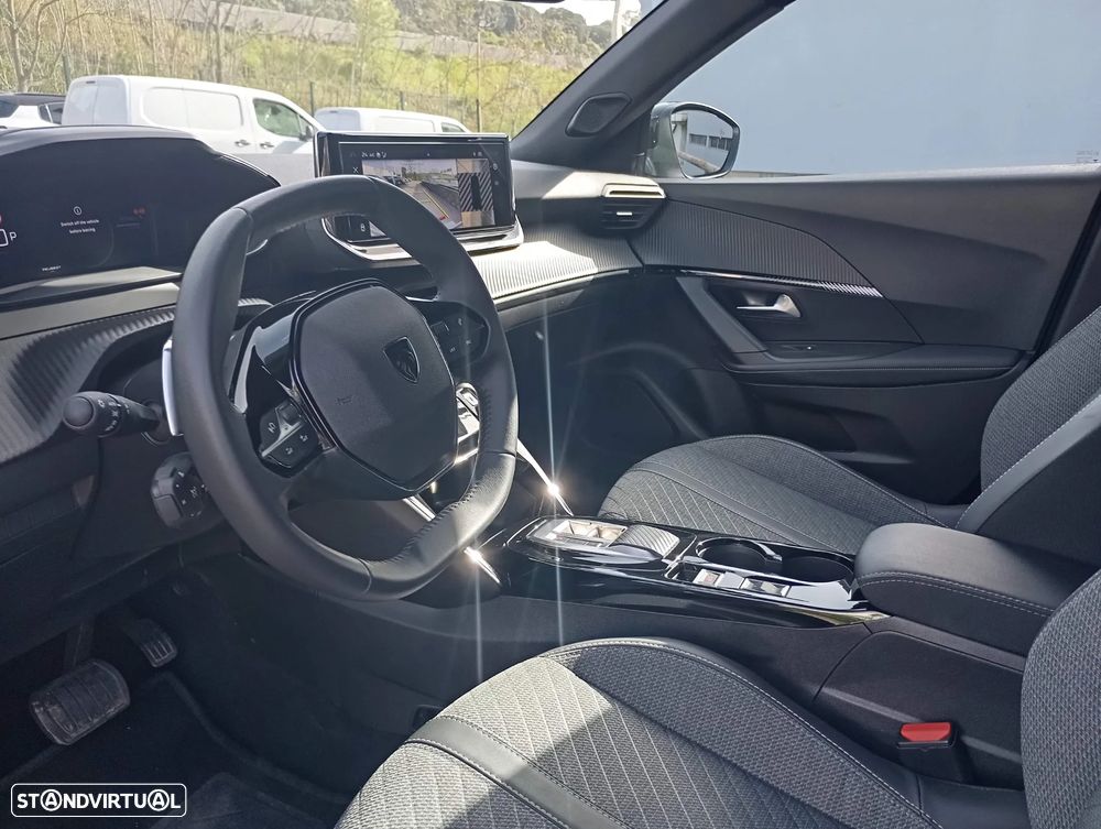 Peugeot 2008 1.2 Hybrid Allure e-DCS6 - 5