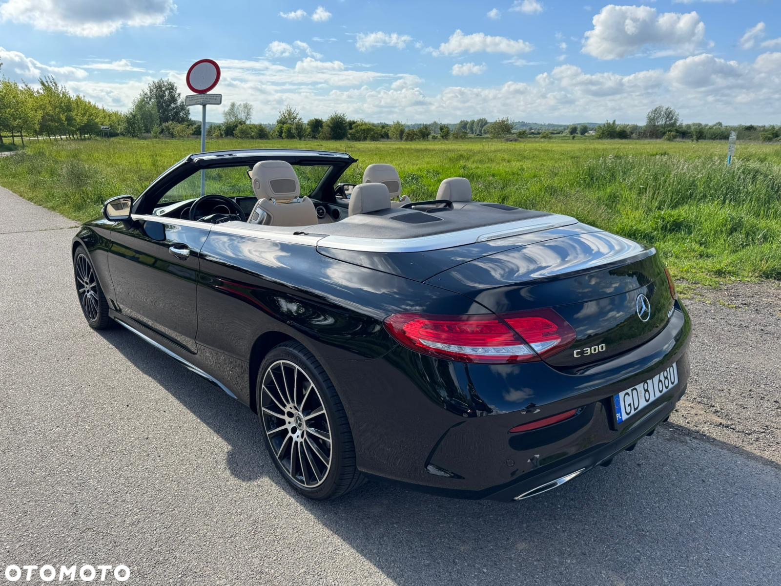 Mercedes-Benz Klasa C 300 Cabrio 9G-TRONIC AMG Line - 5