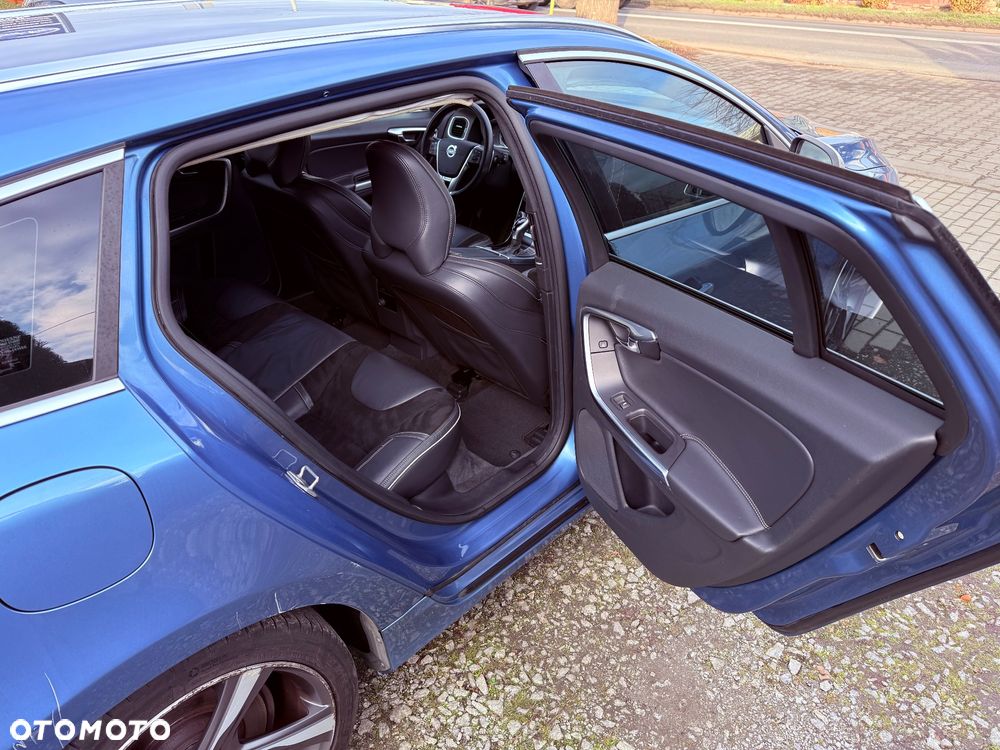 Volvo V60 T4 Geartronic RDesign - 32