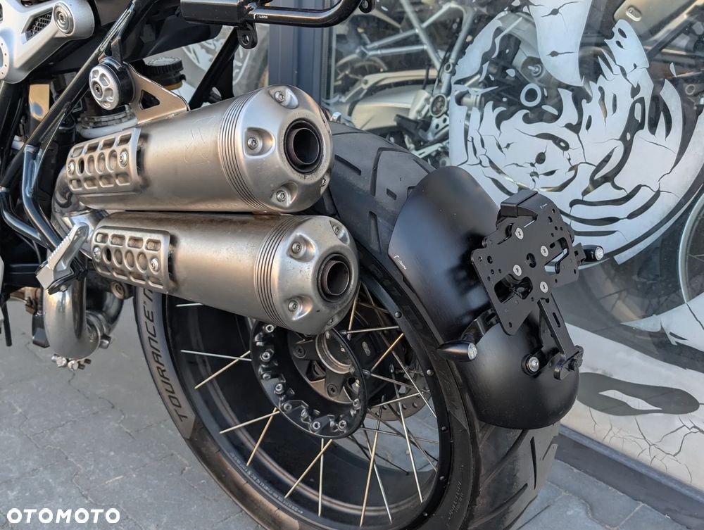 BMW R - 16