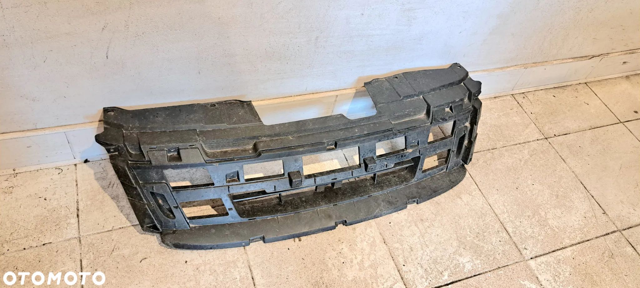 ISUZU D-MAX II 11- ATRAPA / GRILL PRZEDNI PRZÓD - 1