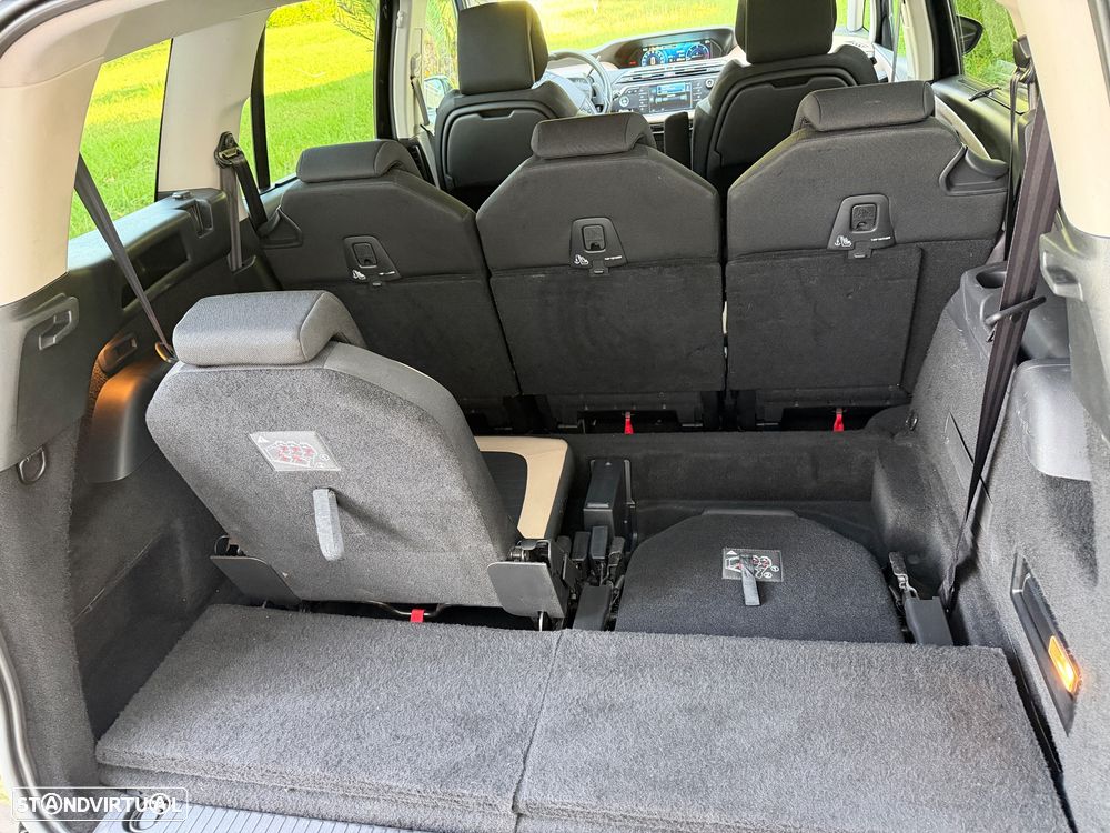 Citroën C4 Grand Picasso 1.6 e-HDi Collection ETG6 J17 - 46